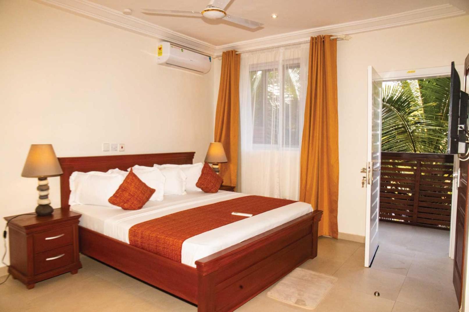 Ocean Green Beach Resort Prampram ภายนอก รูปภาพ