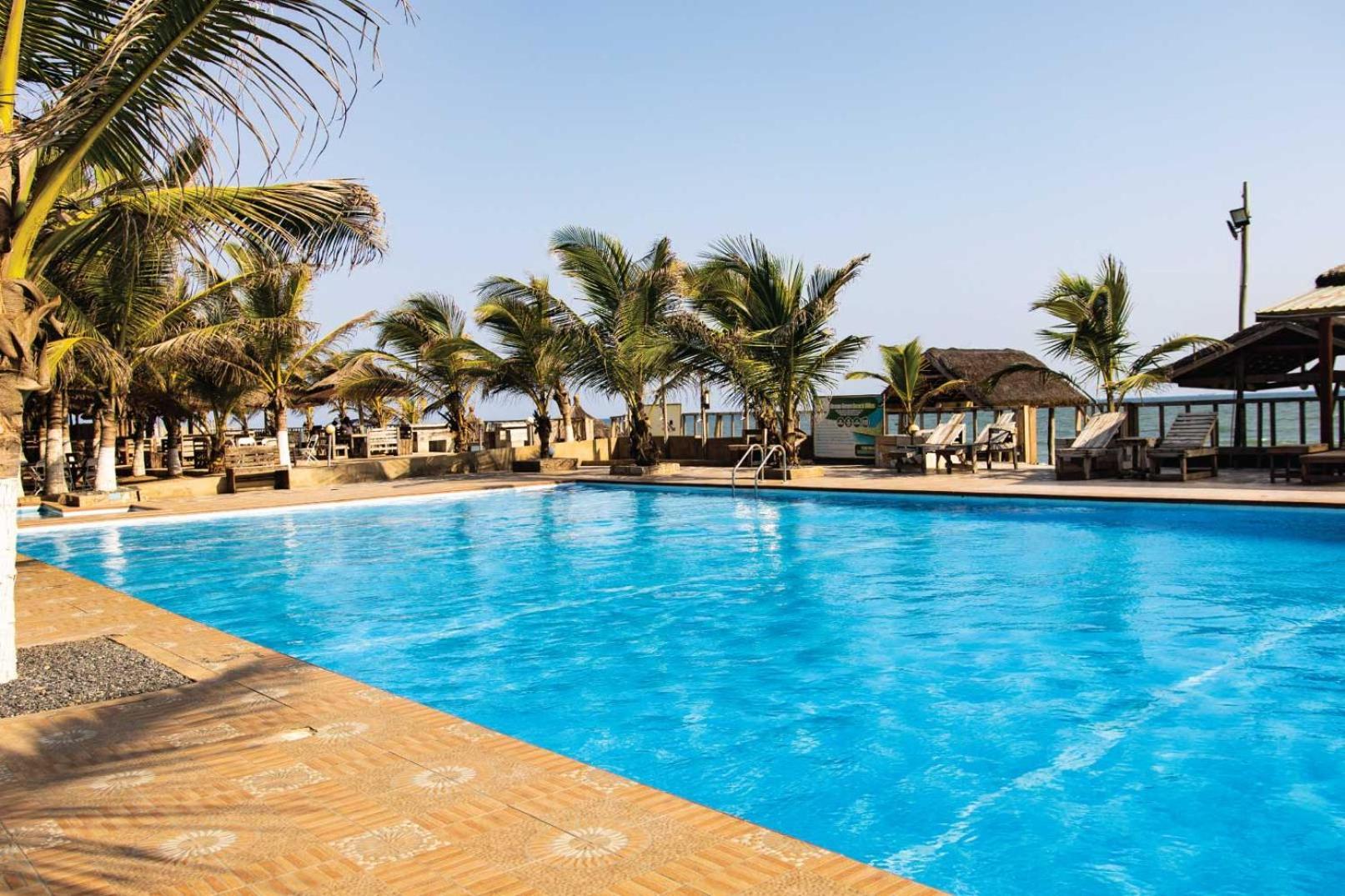 Ocean Green Beach Resort Prampram ภายนอก รูปภาพ