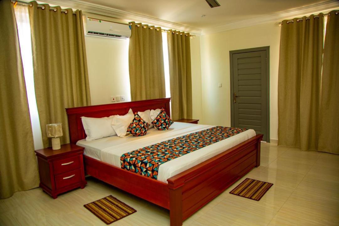 Ocean Green Beach Resort Prampram ภายนอก รูปภาพ