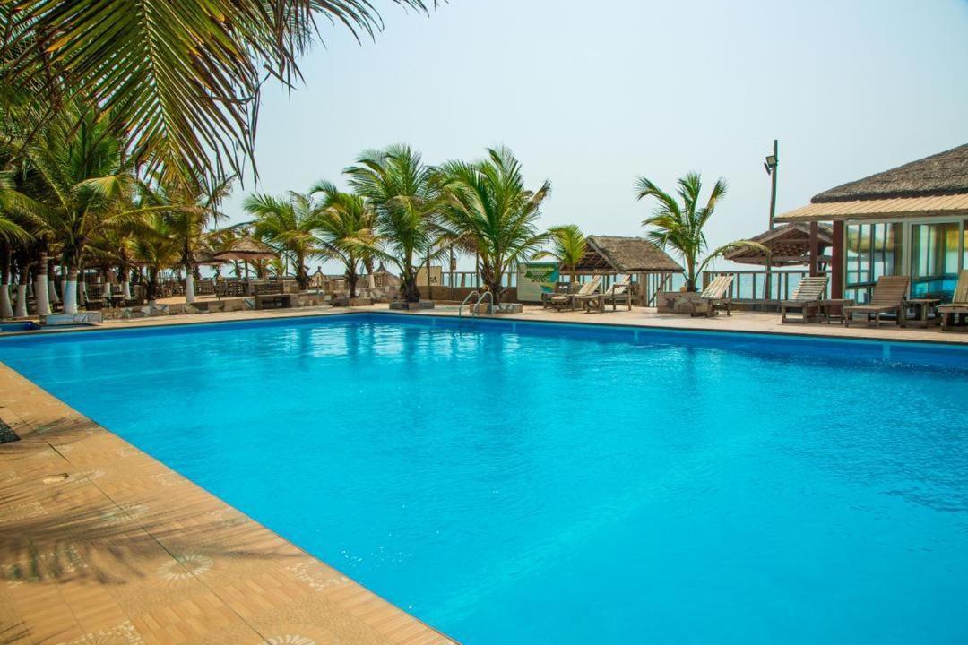Ocean Green Beach Resort Prampram ภายนอก รูปภาพ