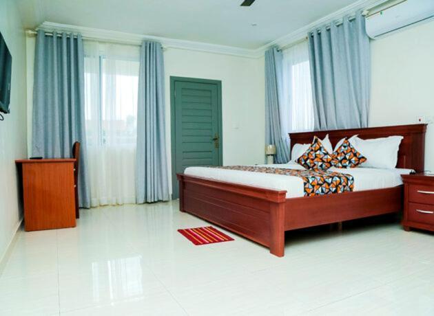 Ocean Green Beach Resort Prampram ภายนอก รูปภาพ