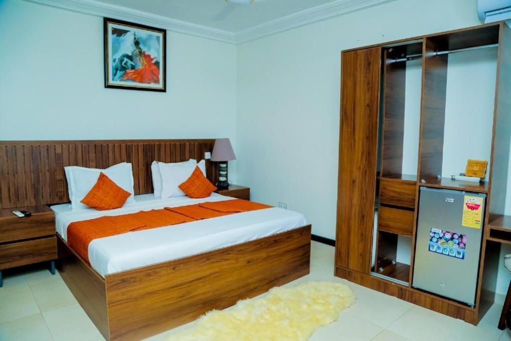 Ocean Green Beach Resort Prampram ภายนอก รูปภาพ