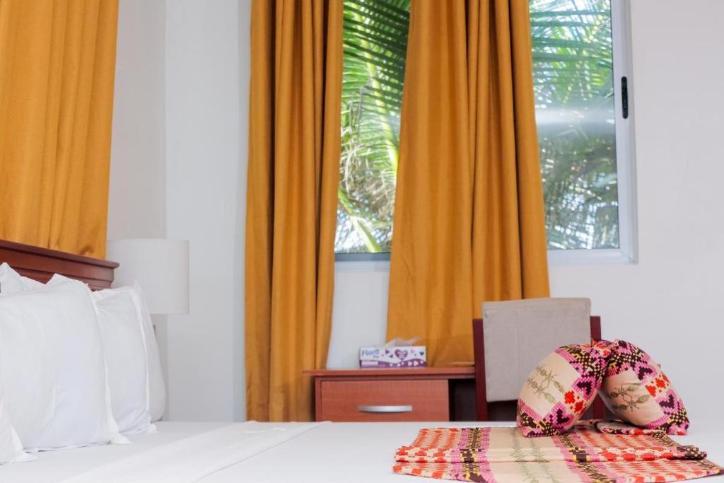 Ocean Green Beach Resort Prampram ภายนอก รูปภาพ