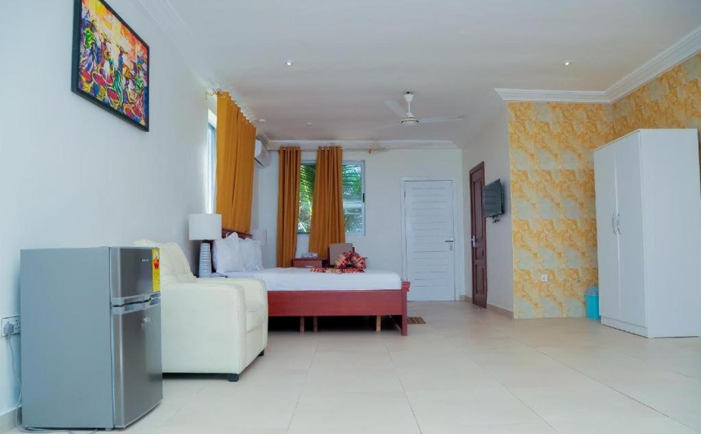Ocean Green Beach Resort Prampram ภายนอก รูปภาพ
