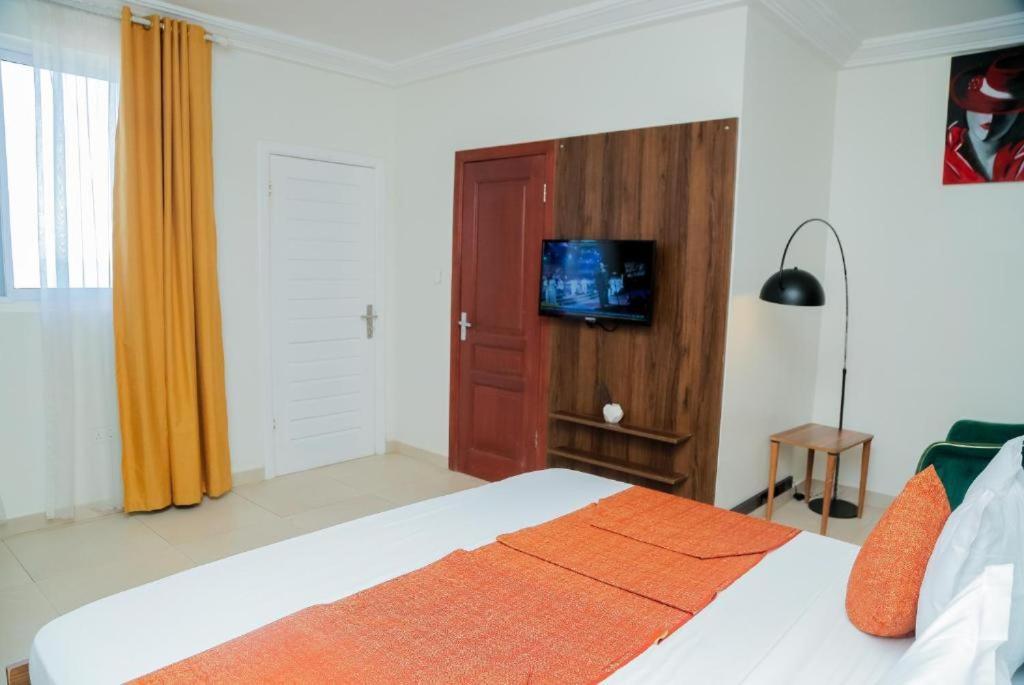 Ocean Green Beach Resort Prampram ภายนอก รูปภาพ